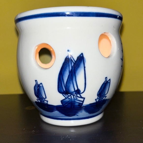 Delft Blue tulip pot with windmills, trees, birds, ships,etc. 4” Tall - Picture 3 of 14